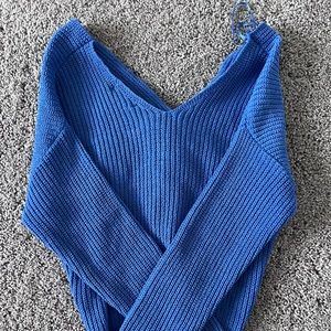 Jessica Simpson blue sweater